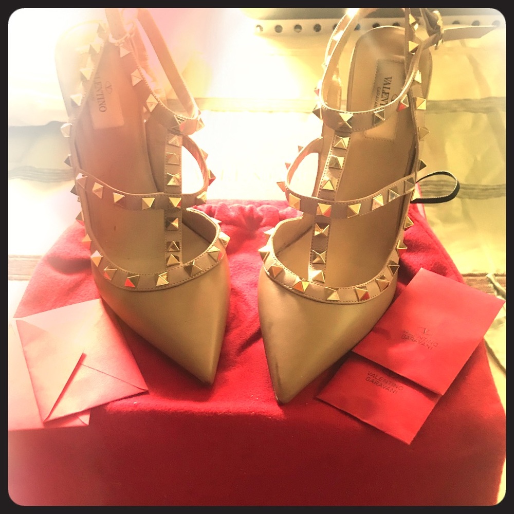 Tan Valentino sling back pumps. . Size 39.